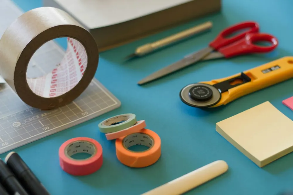 Cintas y materiales de diseño de colores